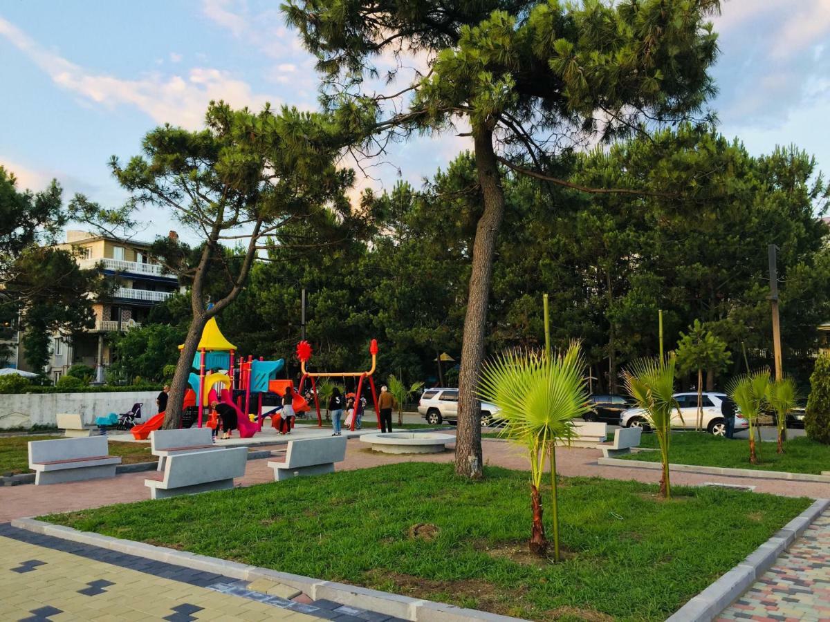 Apartment Near The Sea 1 Kobuleti Exterior photo